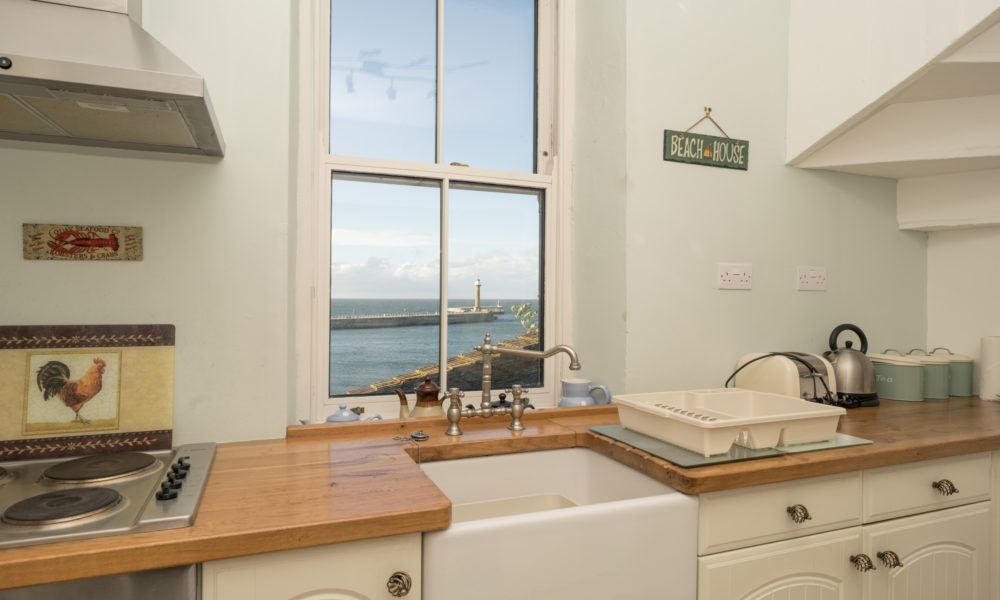 Cook's Cottage Whitby - Glorious view from kitchen window