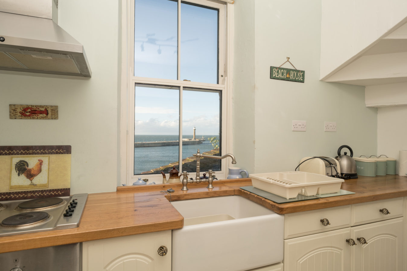 Cook's Cottage Whitby - Glorious view from kitchen window