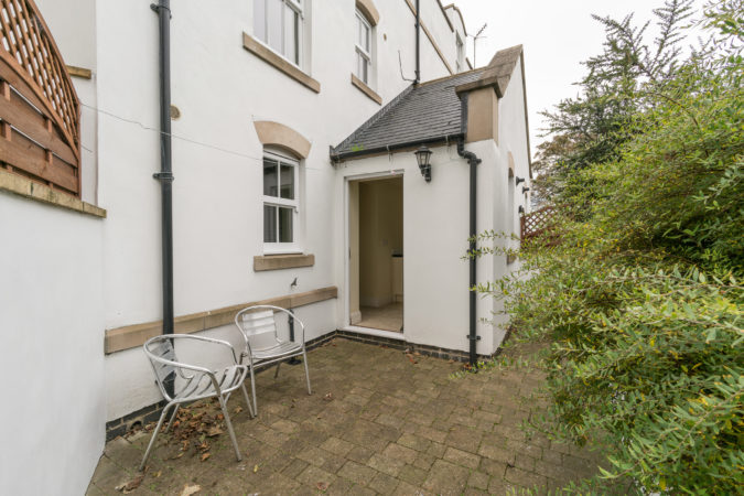 The Landings, Whitby. Small yard