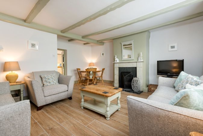 Holiday cottage close to beach Whitby, Pet friendly holiday cottage near beach Whitby, Holiday accommodation Whitby.