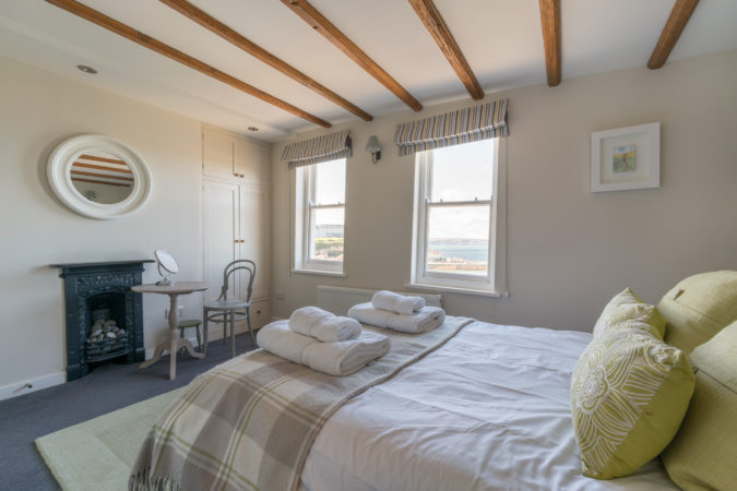 Tipple Cottage Whitby - Double bedroom
