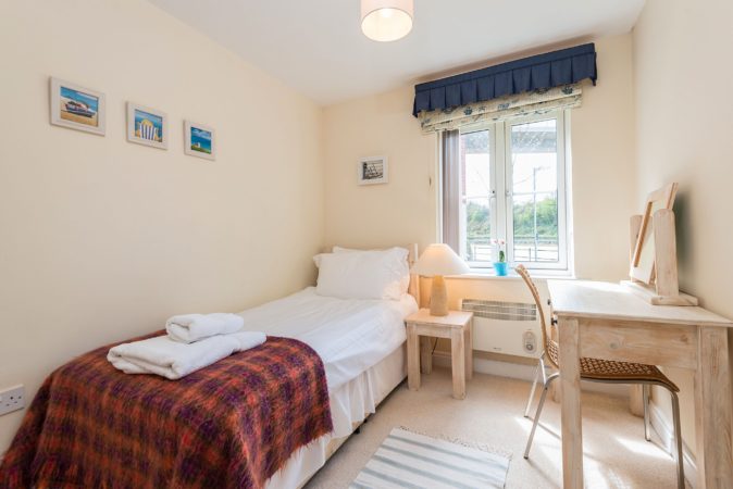 Whitby self catering holiday apartment, Accommodation Whitby, Holiday Apartment near river Whitby, Dog friendly cottages Whitby.
