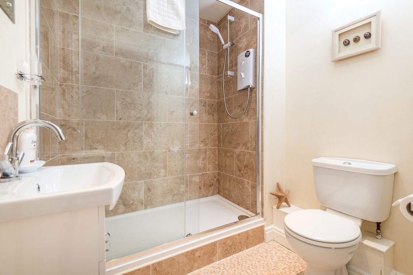 Up the Creek Apartment, Whitehall Landing, Whitby Shoreline Cottages