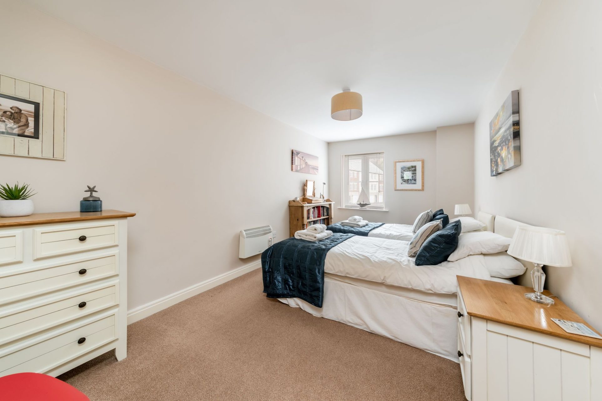 Waters Edge Apartment, Whitehall Landing, Whitby Shoreline Cottages