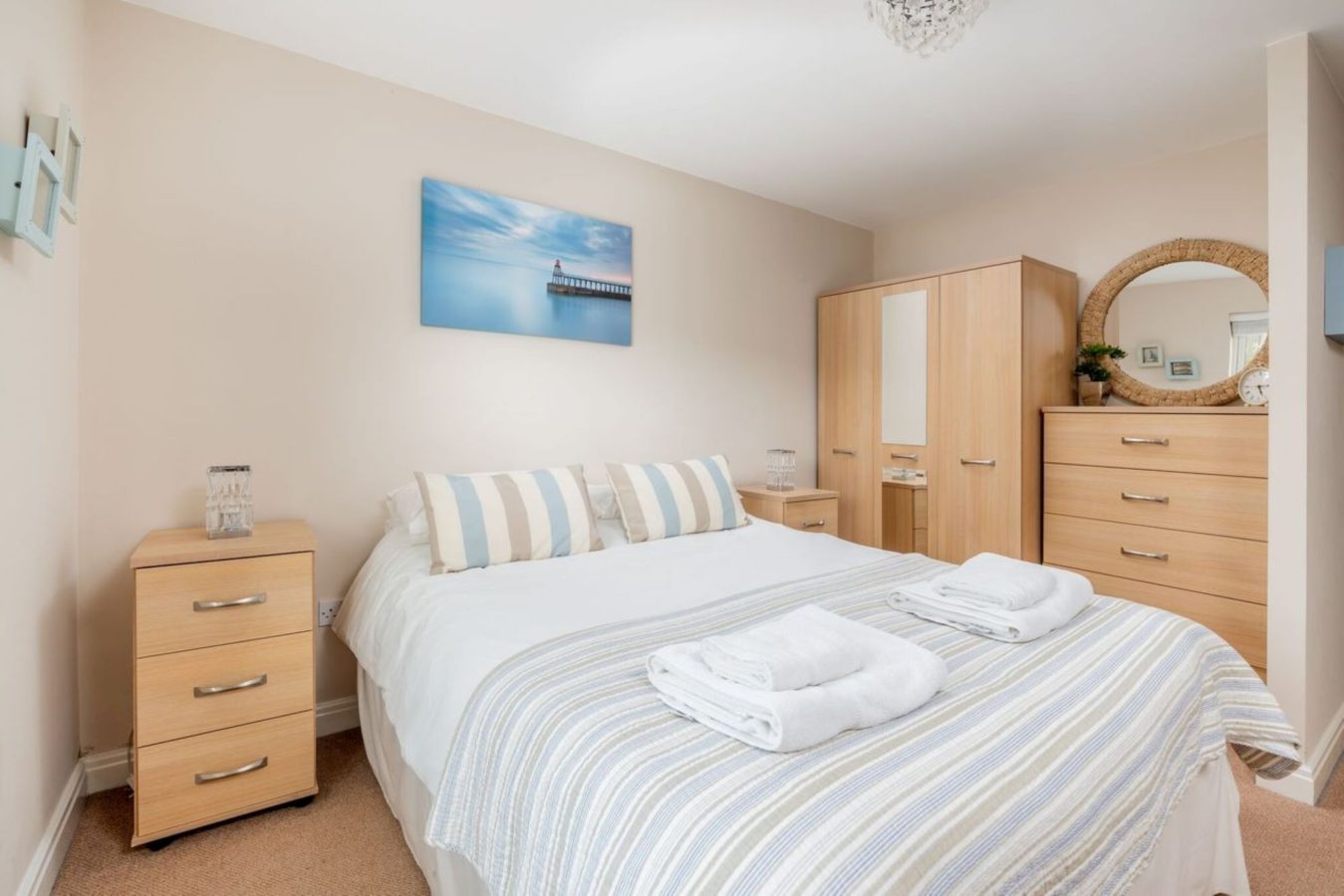 Waters Edge Apartment, Whitehall Landing, Whitby Shoreline Cottages