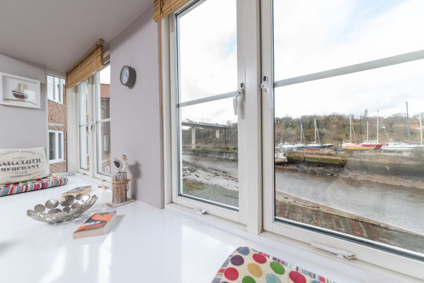 Waters Edge Apartment, Whitehall Landing, Whitby Shoreline Cottages