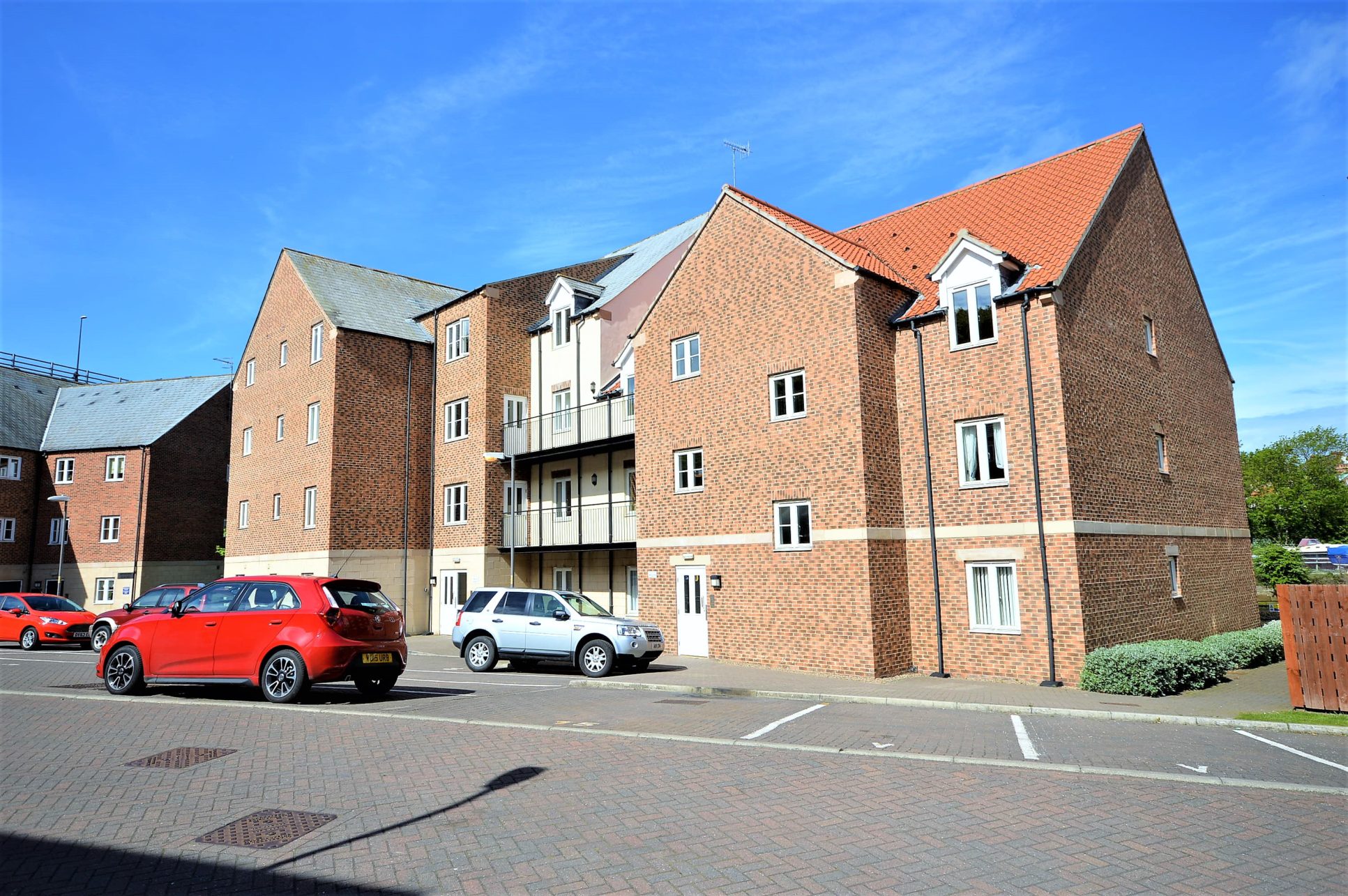 Up the Creek Apartment, Whitehall Landing, Whitby Shoreline Cottages