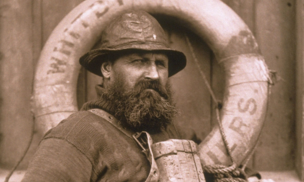 6173-portrait-of-whitby-coxswain-henry-freeman-1880-16x9