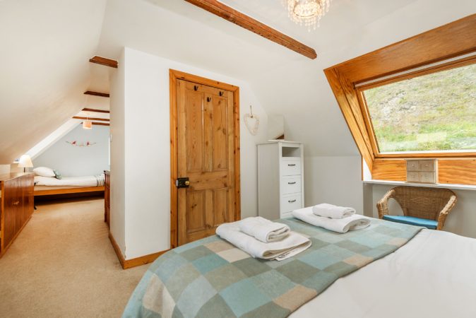 Whitby holiday cottages, whitby self catering with parking, pet friendly cottages Whitby.