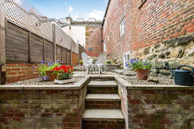 Whitby holiday cottages, Holiday Cottages Church Street Whitby, Central Whitby apartment, Accommodation in Whitby.