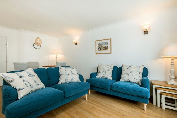 Cottages in central Whitby, Pet friendly self catering in Whitby, Holiday cottage with garden and parking Whitby.