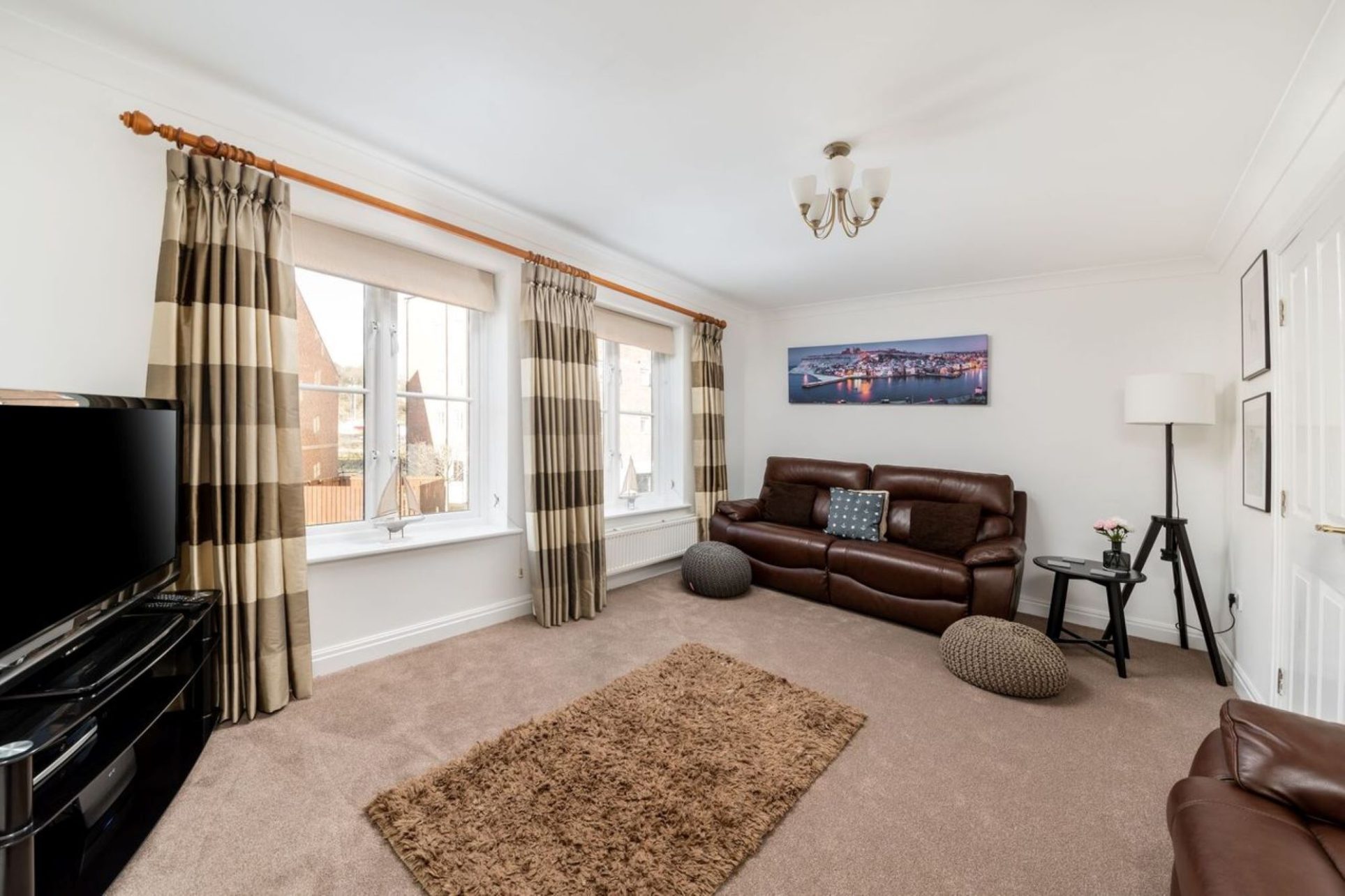 Boat Yard View House, Whitehall Landing, Whitby Shoreline Cottages