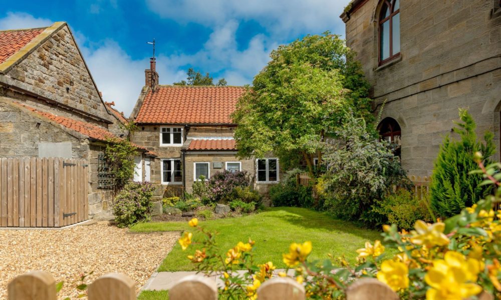 Holiday cottage Lythe, holiday cottage yorkshire coast, holiday cottage with garden