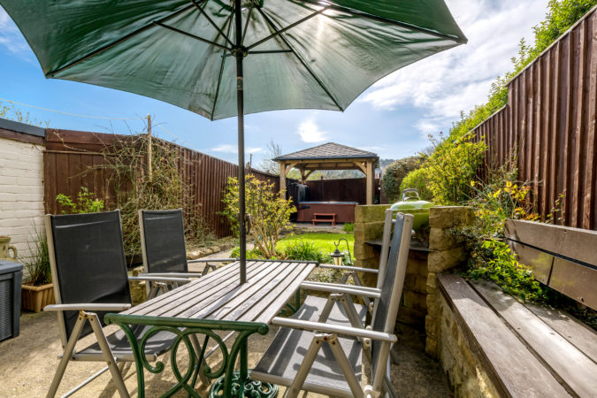 cottage with hot tub and garden, holiday cottage Fylingthorpe, hot tub holiday cottage