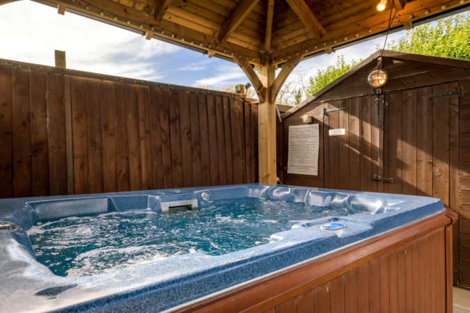 hot tub holiday cottage, holiday cottage yorkshire coast, holiday cottage Fylingthorpe