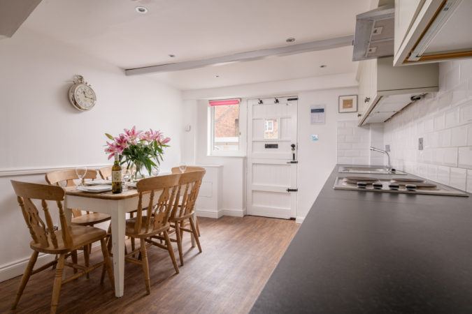 Whitby holiday cottage with parking, holiday cottage in whitby