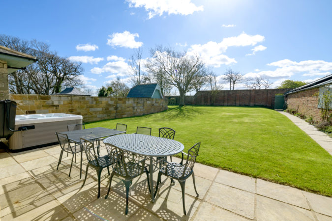 port mulgrave holiday cottage, cottage with hot tub, holiday cottage yorkshire